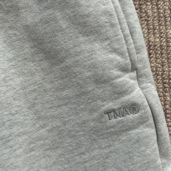 Aritzia tna cozyfleece boyfriend sweats - Picture 2 of 3